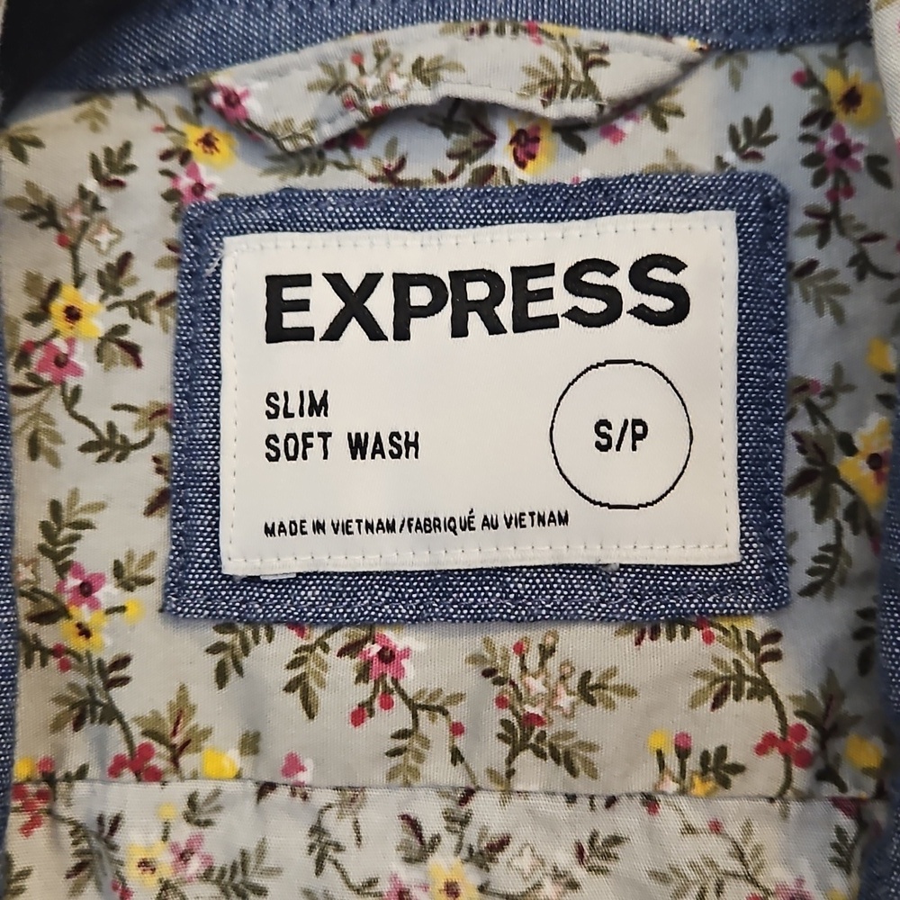 Express Men's Floral Button-Down Shirt - Multicolor - Picture 3 of 6